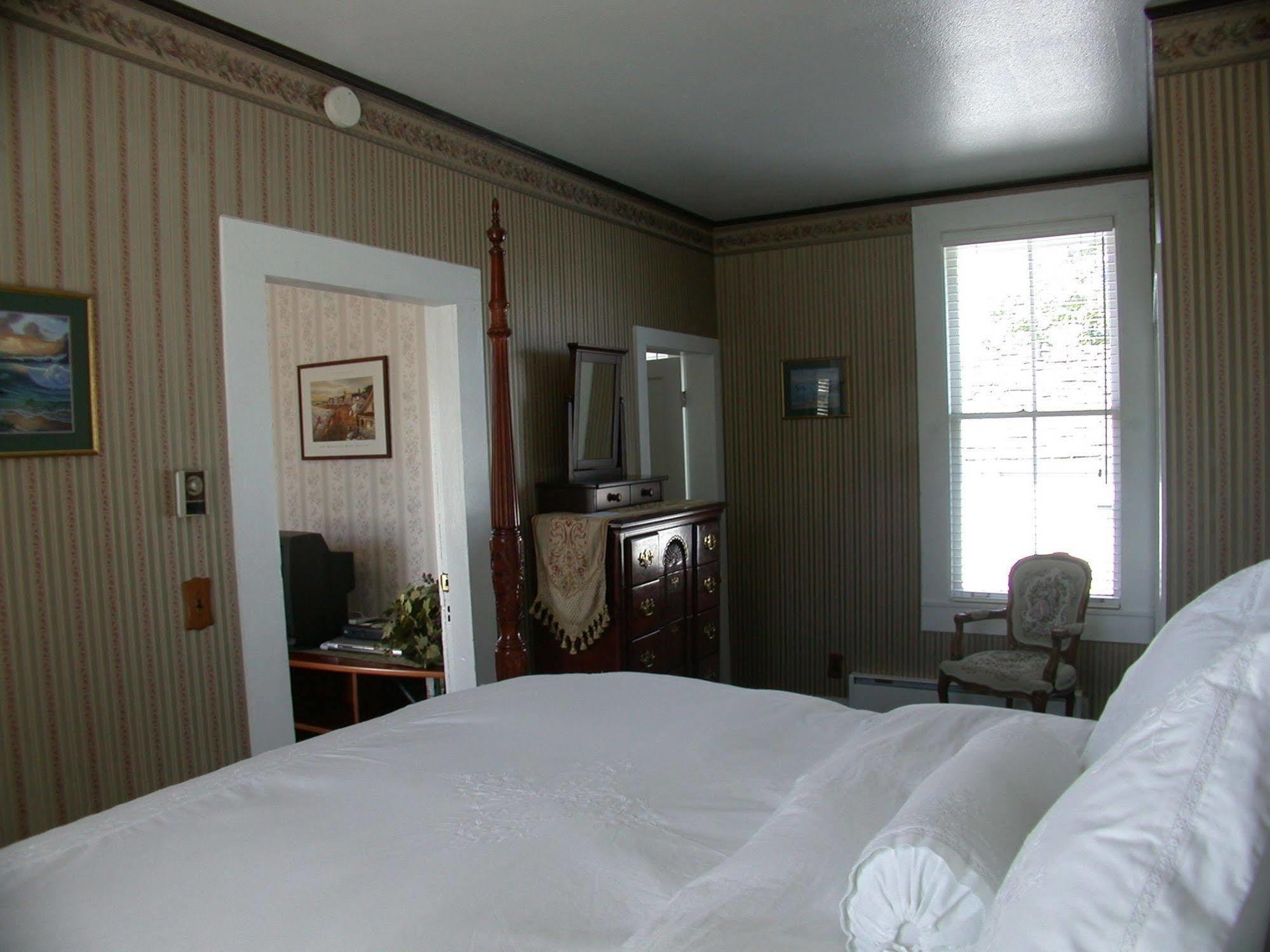 Nicholson House Inn & Spa Mendocino Bagian luar foto